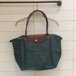 LE PLIAGE Tote bag Large in teal w/white interior.